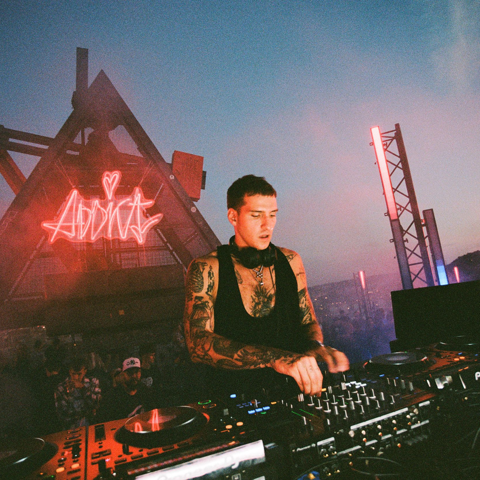 Českého lva bude v březnu doprovázet DJ a producent NobodyListen Českého lva bude v březnu doprovázet DJ a producent NobodyListen